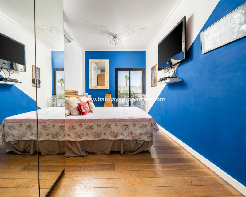 Revente - Maison Individuelle - Urb. La Marina