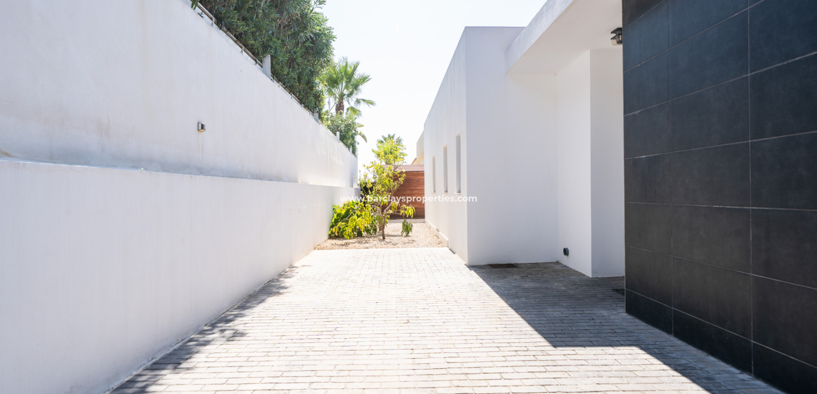 Revente - Maison Individuelle - Urb. La Marina