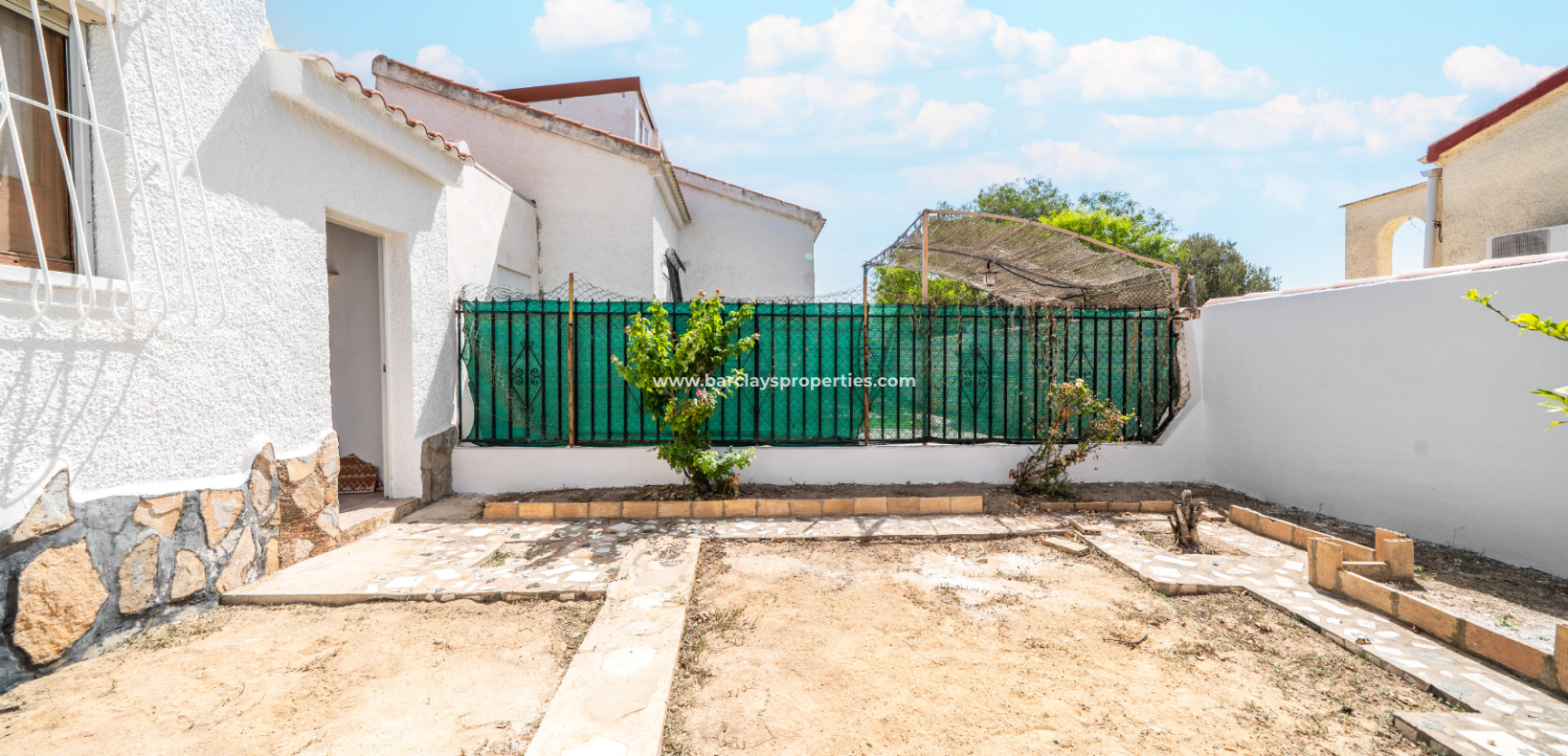 Revente - Maison Individuelle - Urb. La Marina