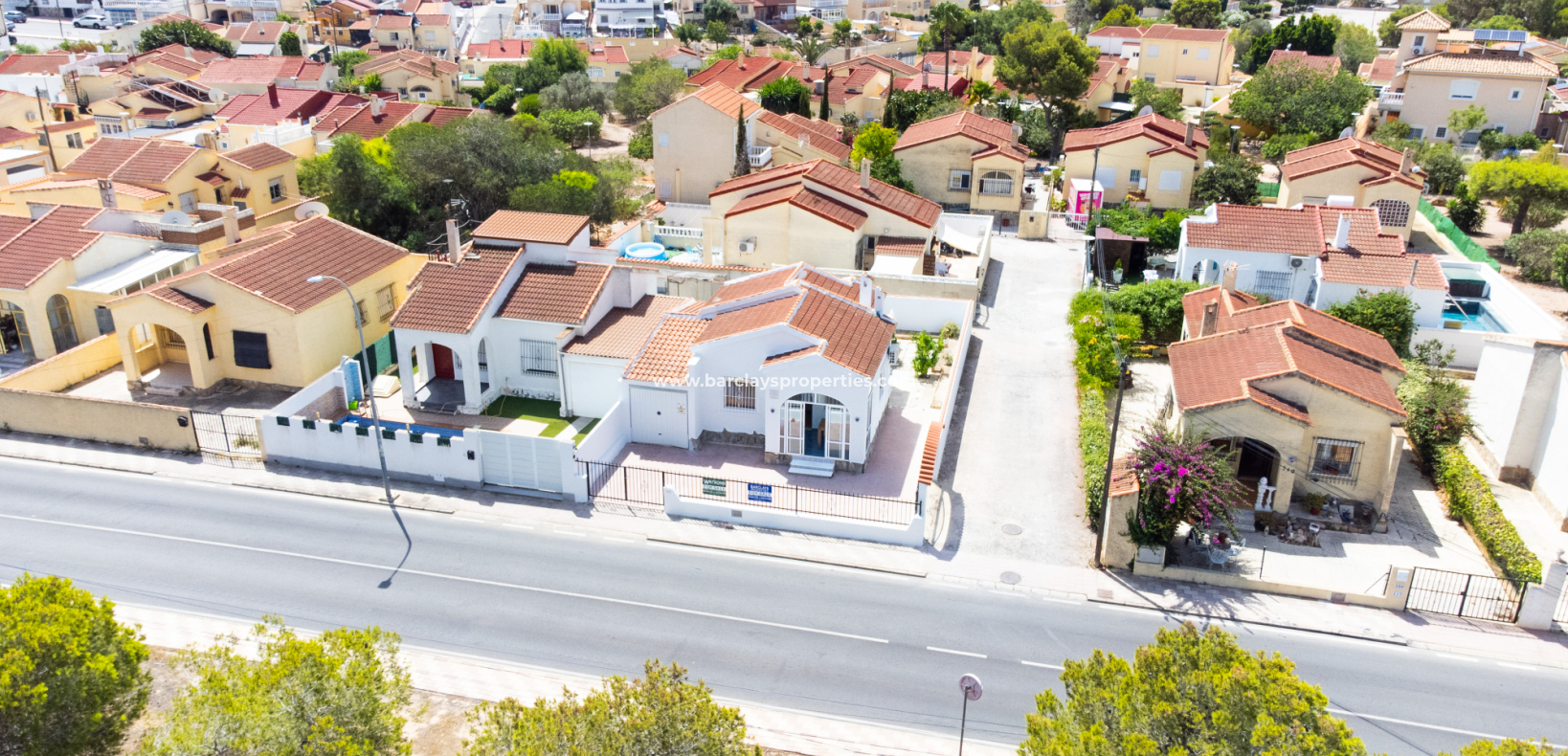 Revente - Maison Individuelle - Urb. La Marina