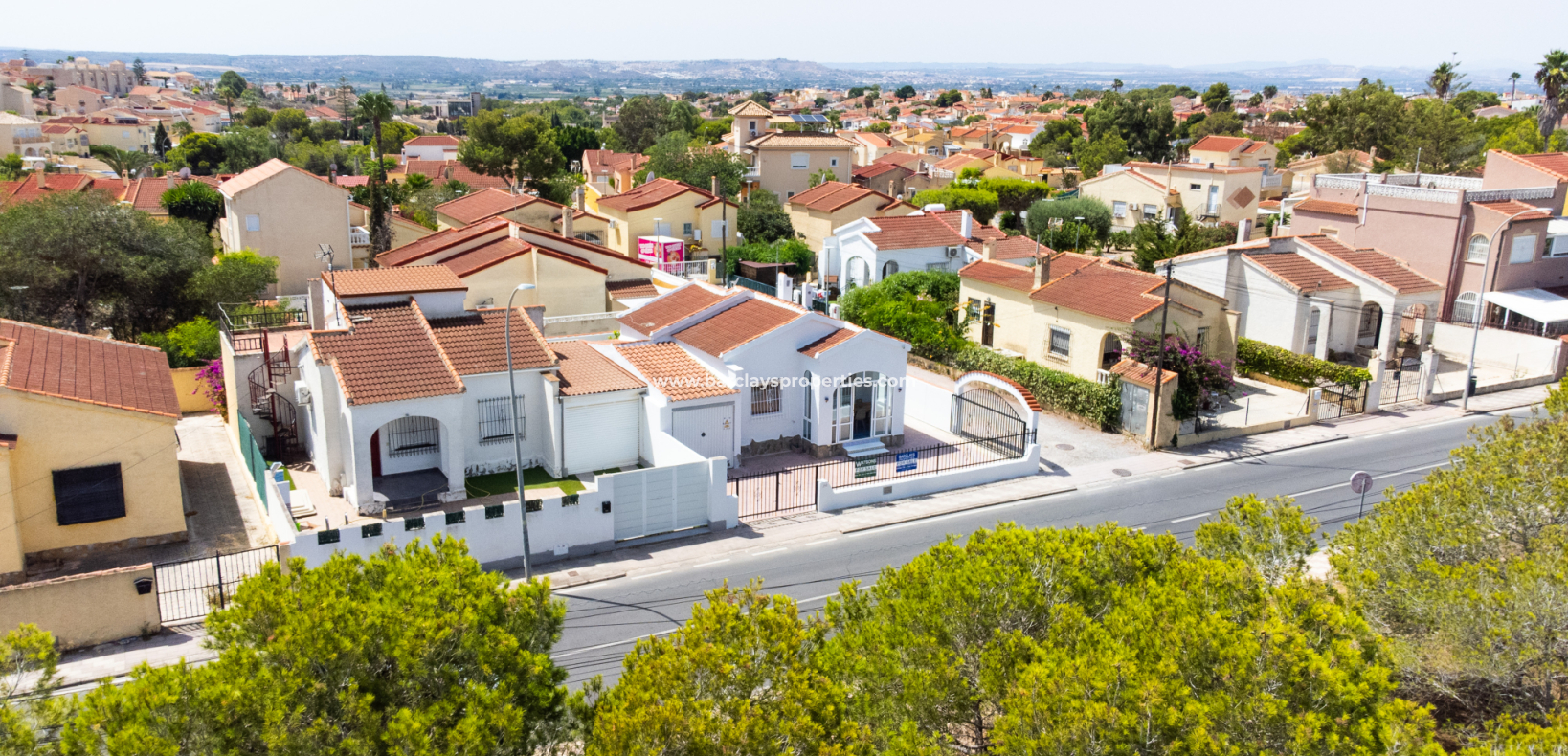 Revente - Maison Individuelle - Urb. La Marina