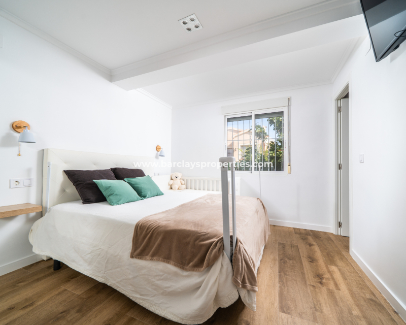 Revente - Maison Individuelle - Urb. La Marina