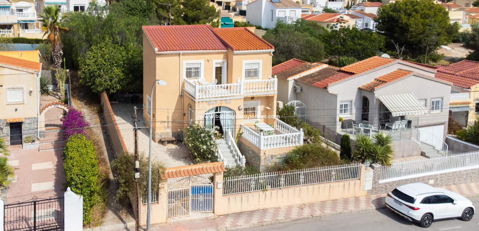 Revente - Maison Individuelle - Urb. La Marina