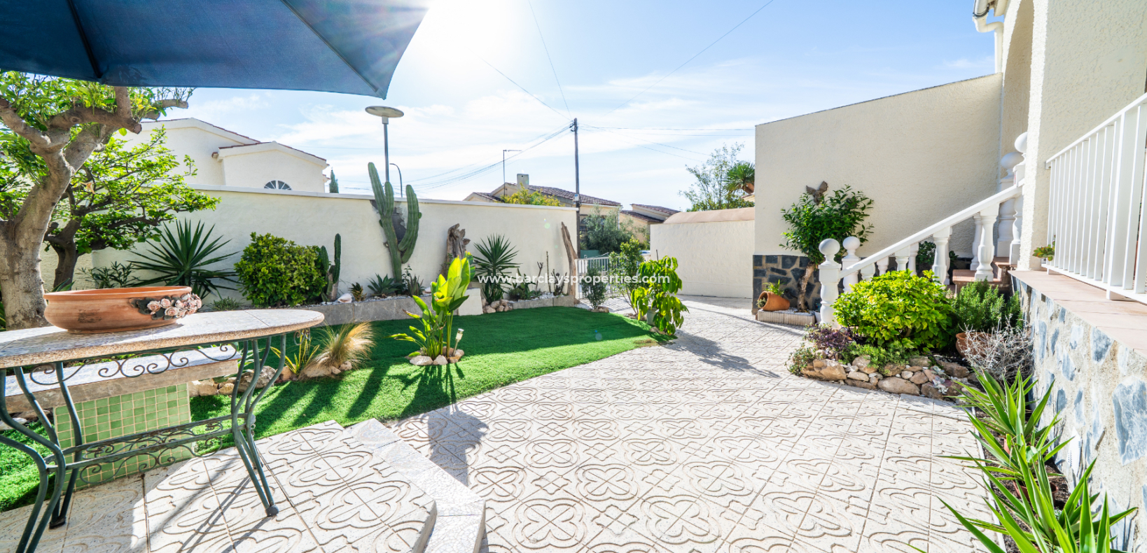 Revente - Maison Individuelle - Urb. La Marina