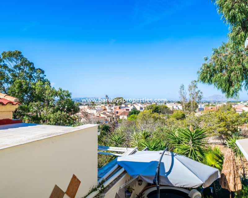 Revente - Maison Individuelle - Urb. La Marina