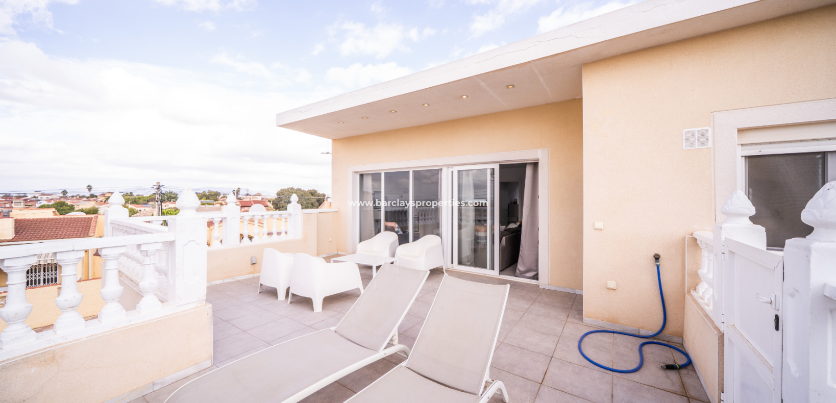 Revente - Maison Individuelle - Urb. La Marina