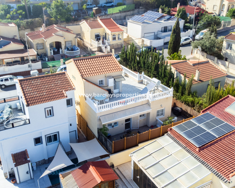 Revente - Maison Individuelle - Urb. La Marina