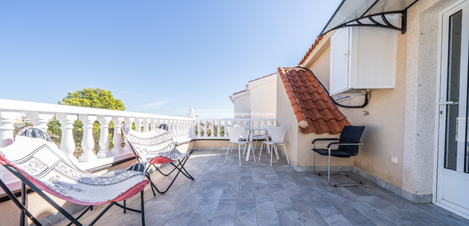 Revente - Maison Individuelle - Urb. La Marina