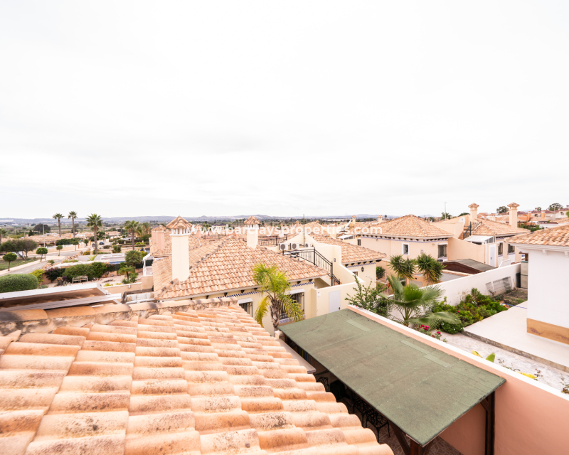 Revente - Maison Individuelle - Urb. La Marina