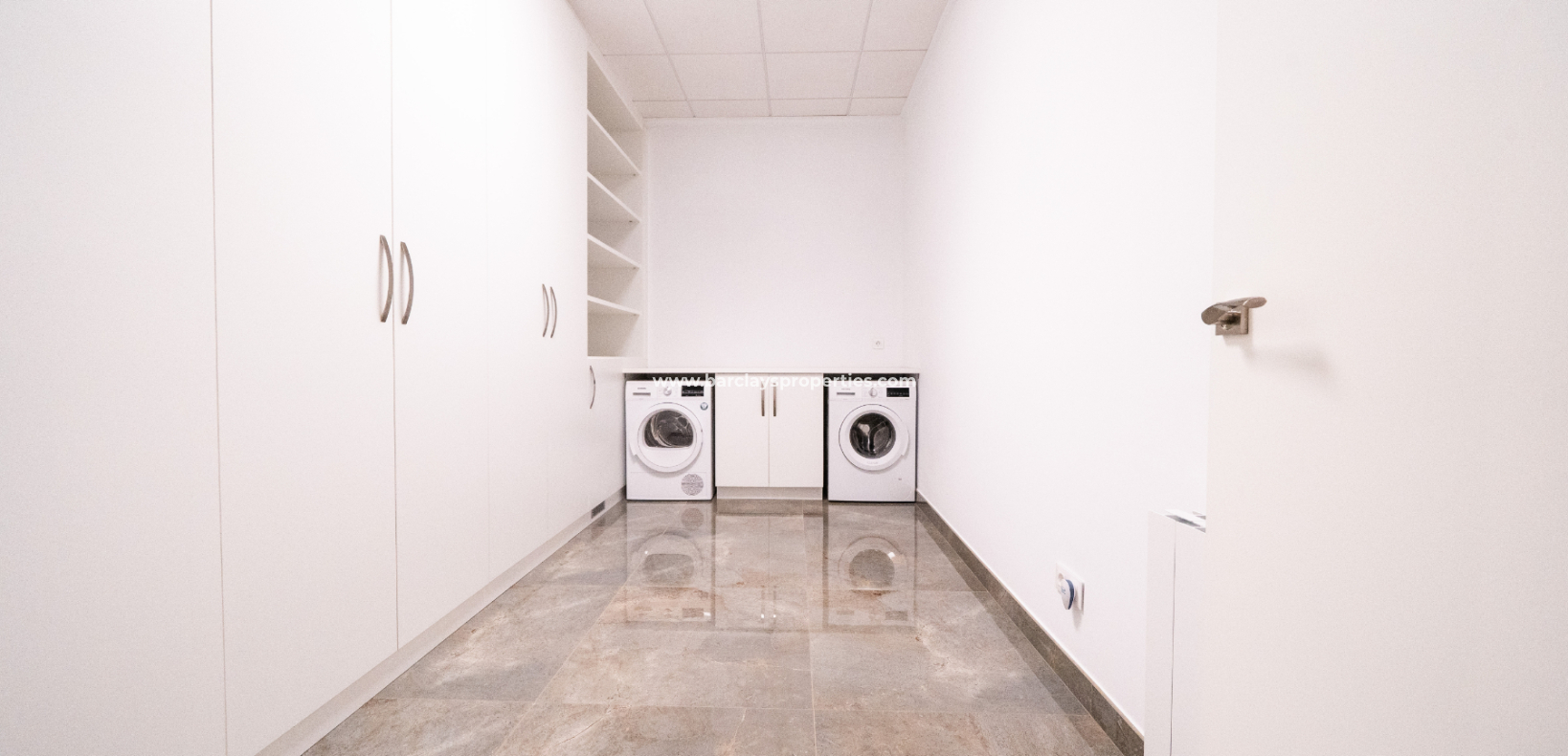 Revente - Maison Individuelle - Urb. La Marina