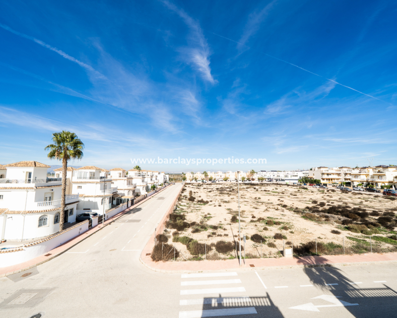 Revente - Maison Individuelle - Urb. La Marina