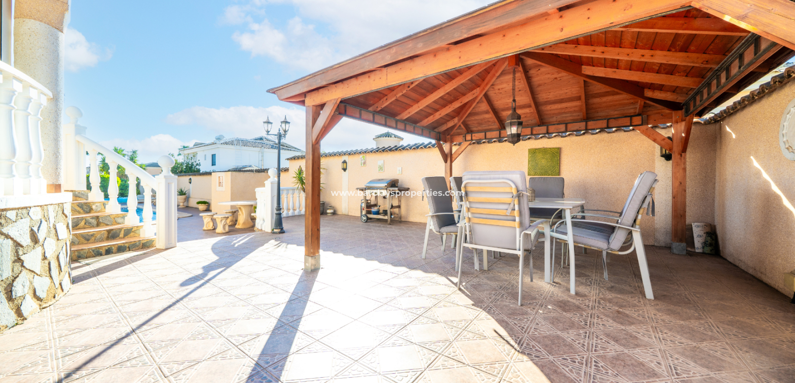 Revente - Maison Individuelle - Urb. La Marina