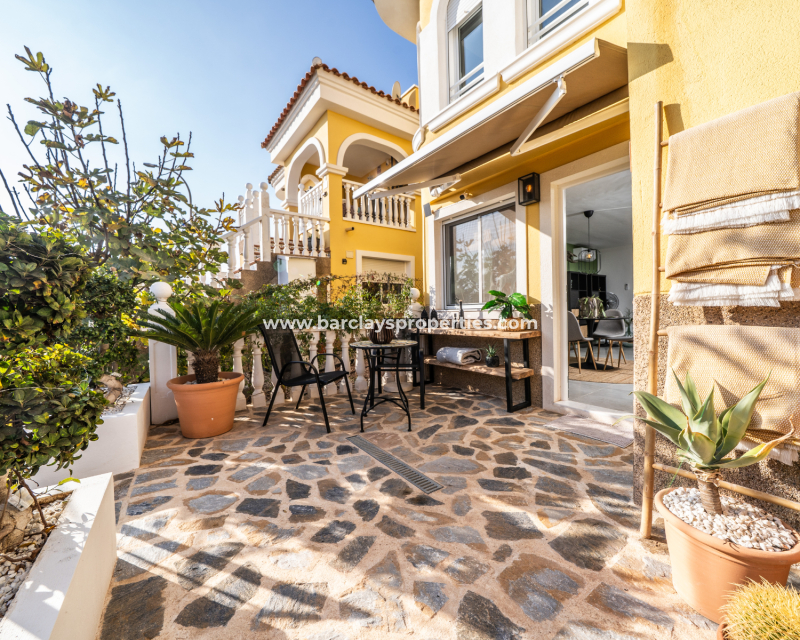 Revente - Maison Individuelle - Urb. La Marina