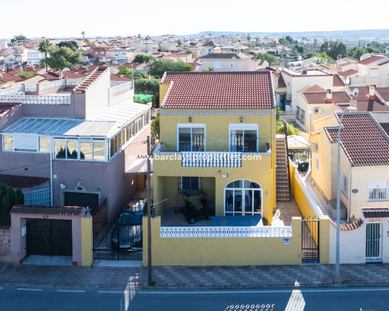 Revente - Maison Individuelle - Urb. La Marina