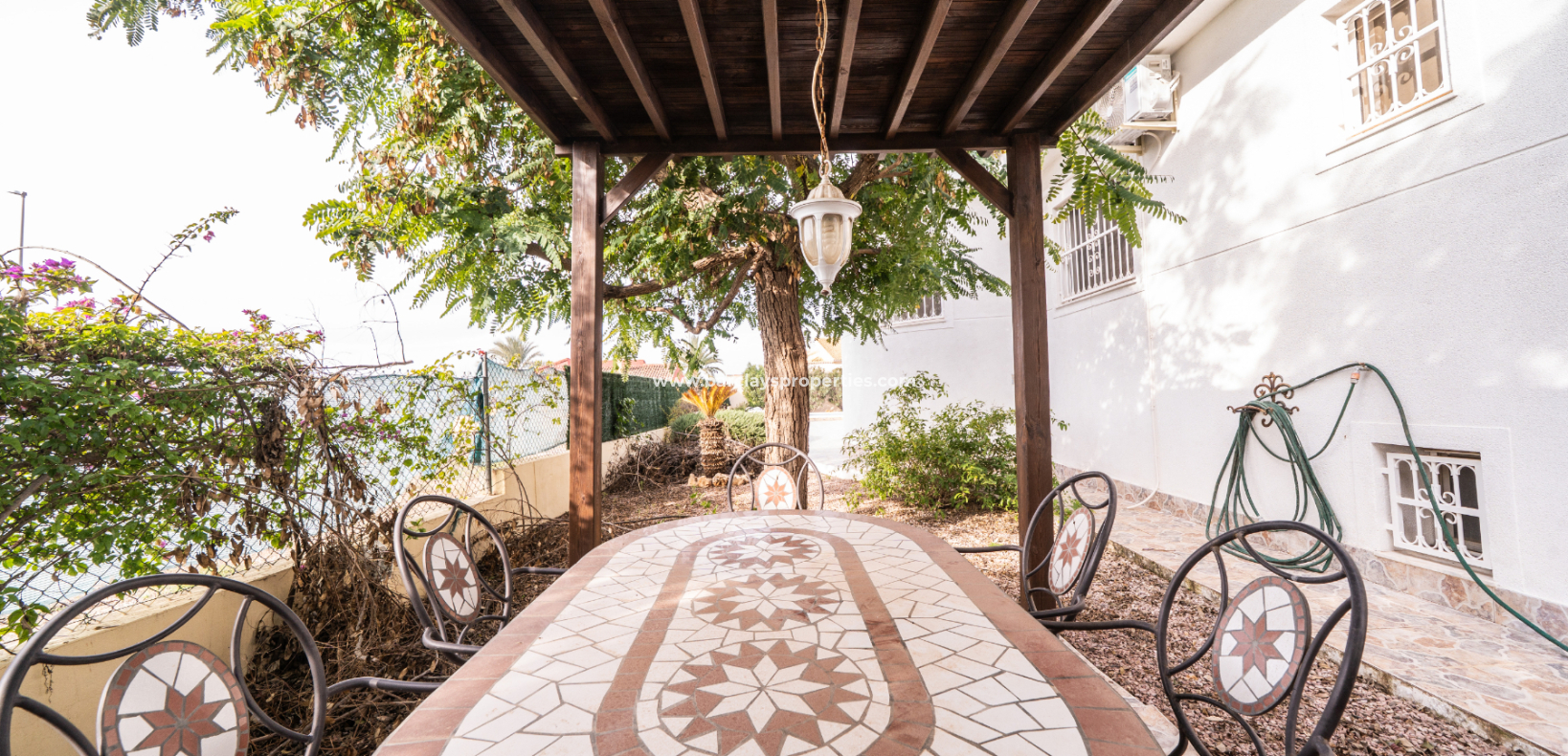 Revente - Maison Individuelle - Urb. La Marina