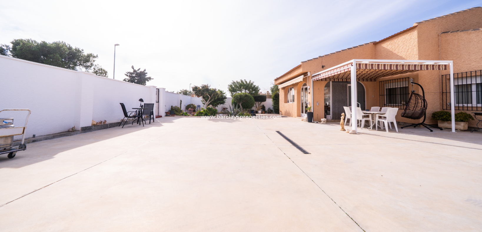 Revente - Maison Individuelle - Urb. La Marina