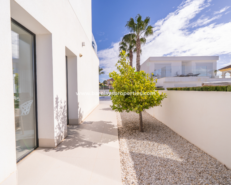 Revente - Maison Individuelle - Urb. La Marina