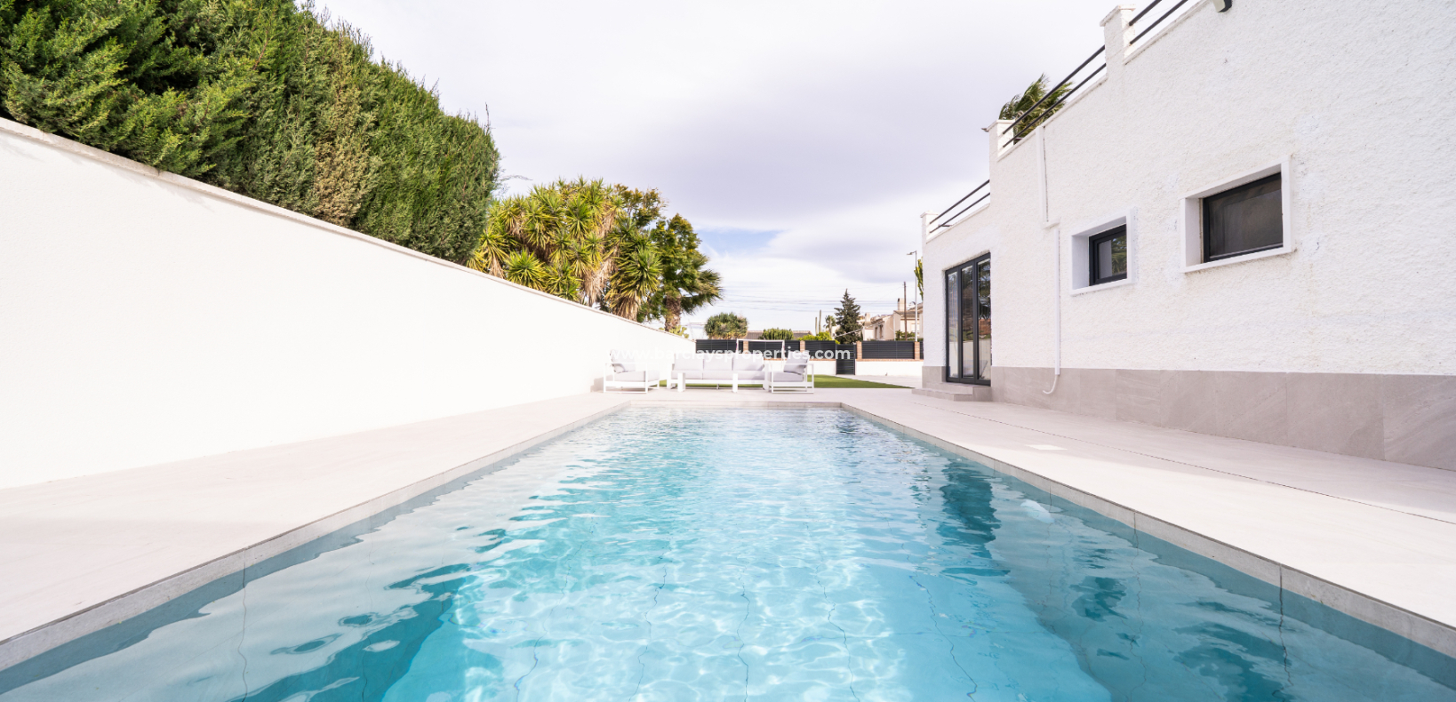 Revente - Maison Individuelle - Urb. La Marina