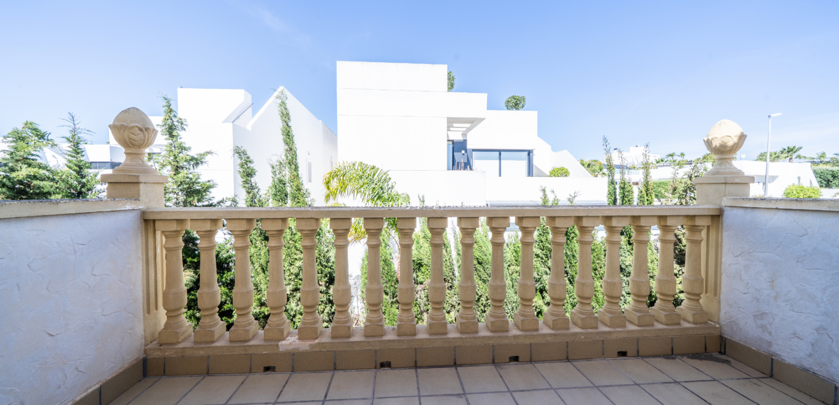 Revente - Maison Individuelle - Urb. La Marina