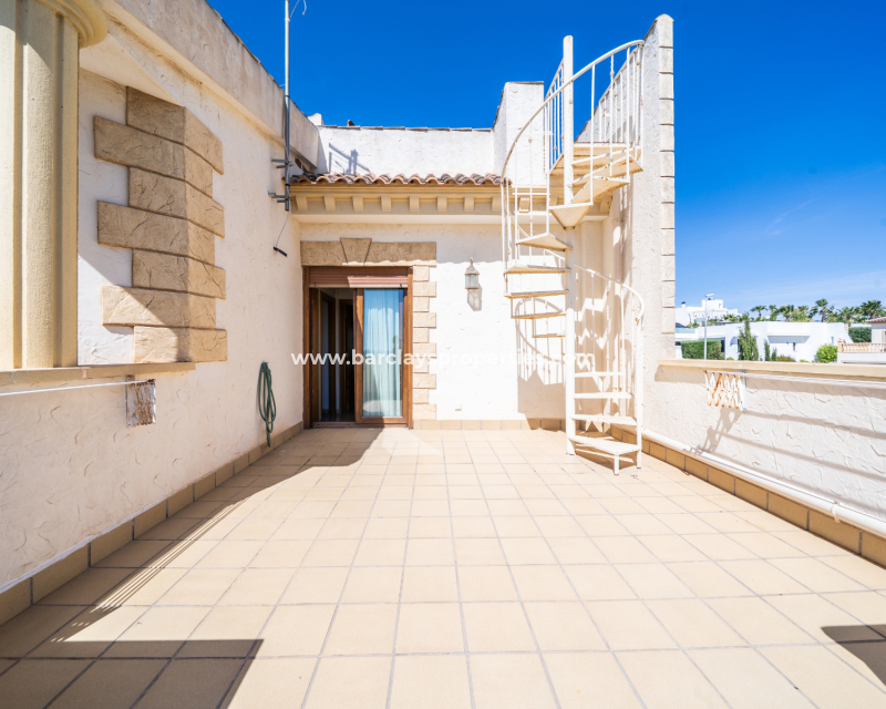 Revente - Maison Individuelle - Urb. La Marina
