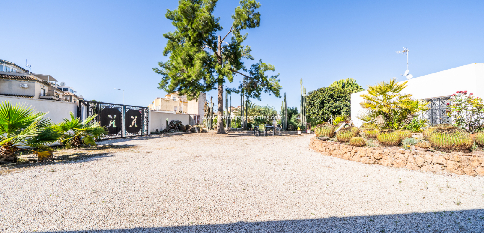 Revente - Maison Individuelle - Urb. La Marina