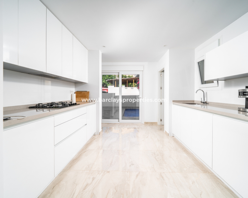 Revente - Maison Individuelle - Urb. La Marina