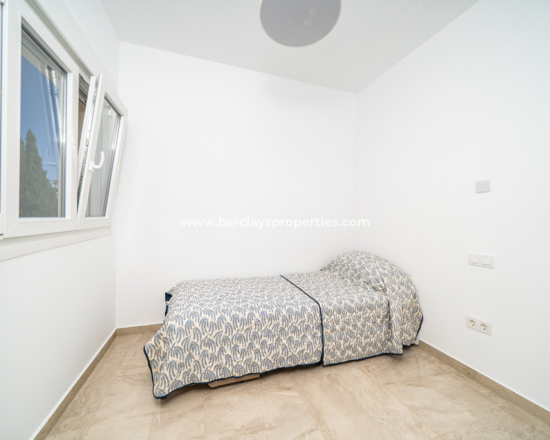 Revente - Maison Individuelle - Urb. La Marina