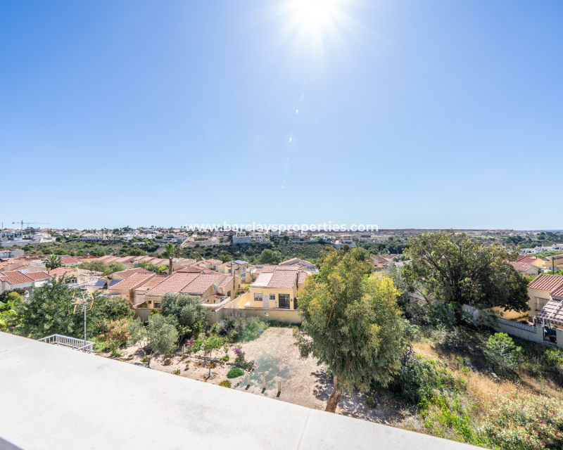 Revente - Maison Individuelle - Urb. La Marina