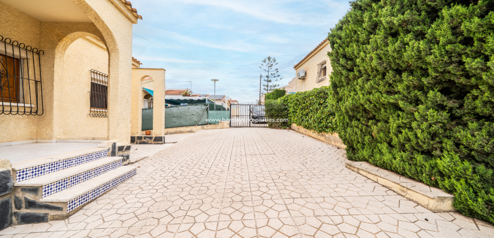 Revente - Maison Individuelle - Urb. La Marina