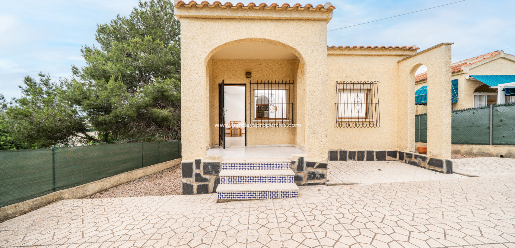 Revente - Maison Individuelle - Urb. La Marina