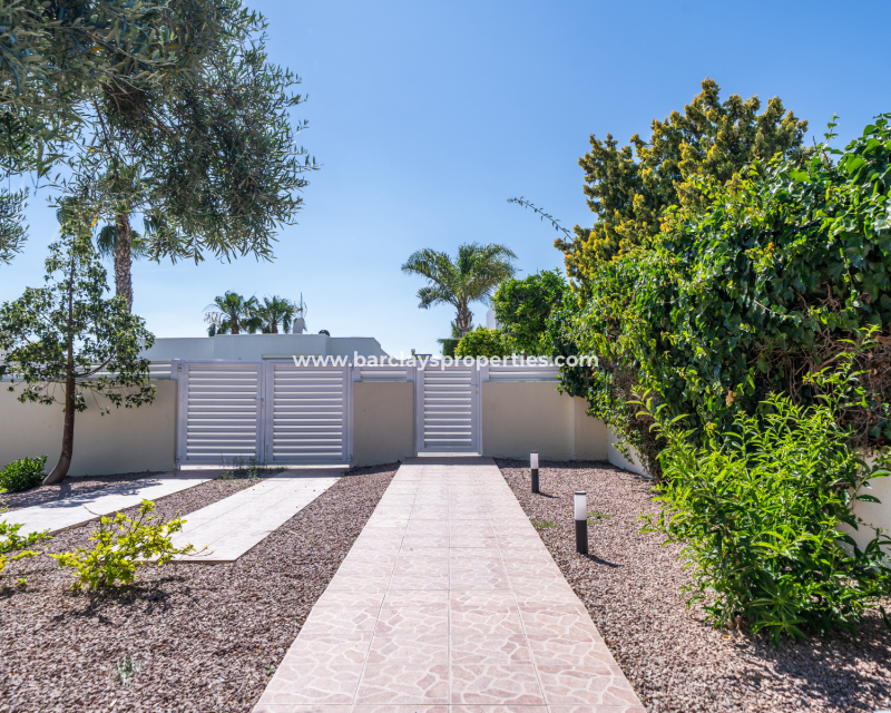 Revente - Maison Individuelle - Urb. La Marina