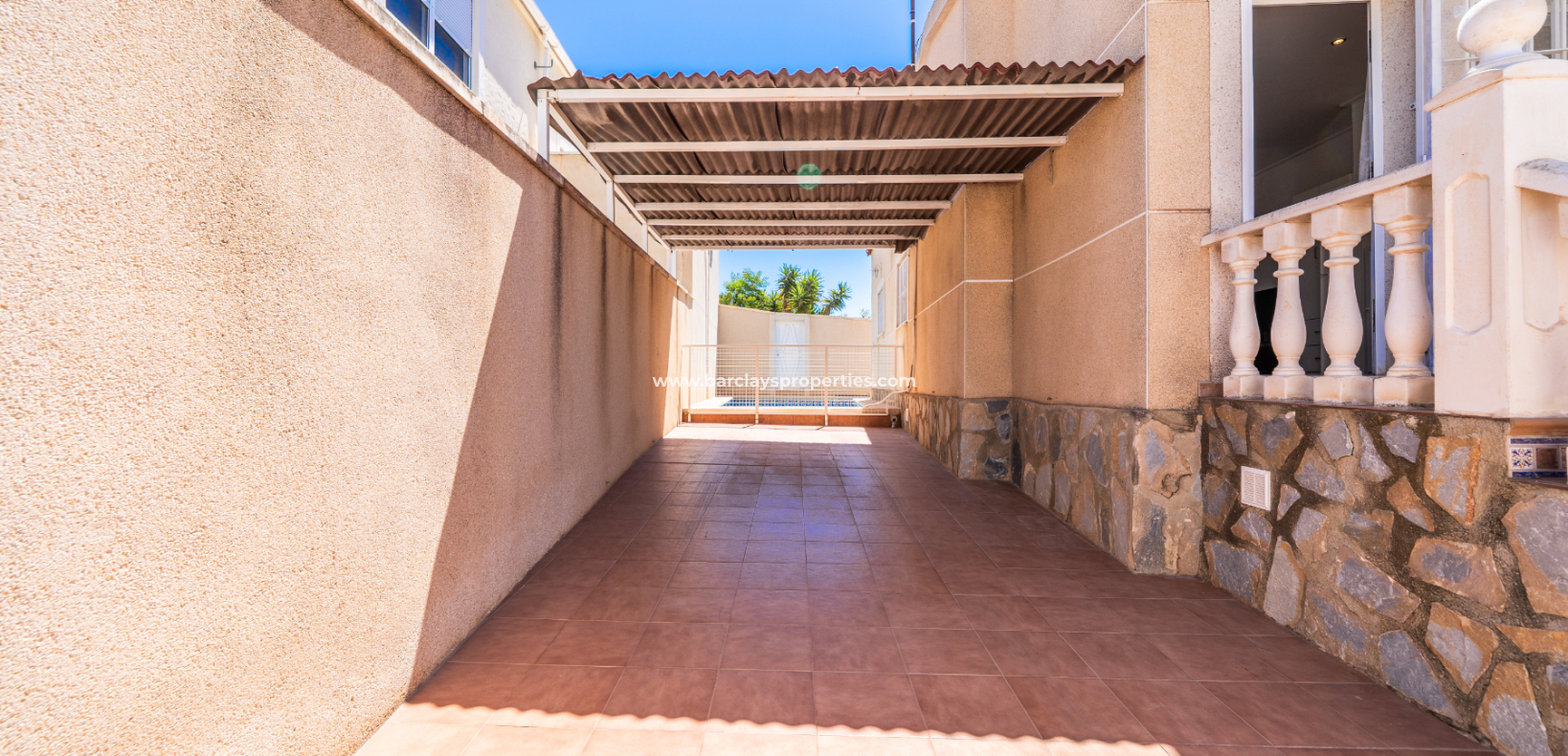 Revente - Maison Individuelle - Urb. La Marina
