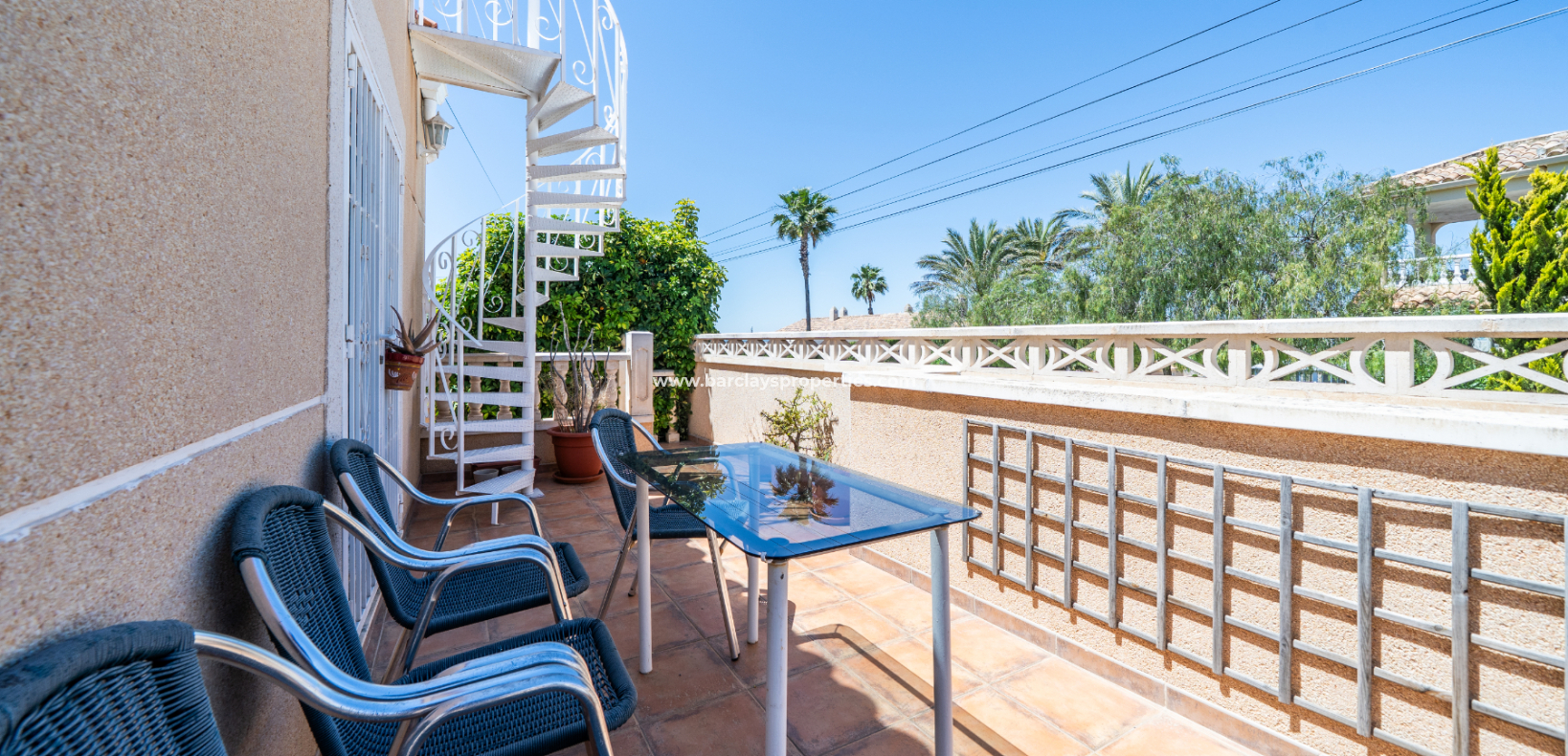 Revente - Maison Individuelle - Urb. La Marina