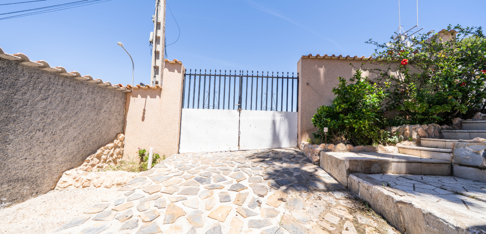 Revente - Maison Individuelle - Urb. La Marina