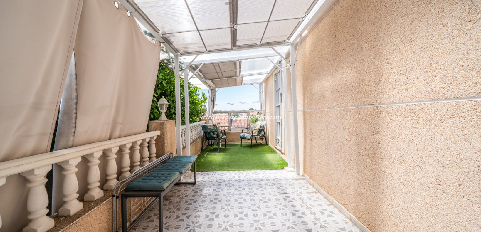 Revente - Maison Individuelle - Urb. La Marina