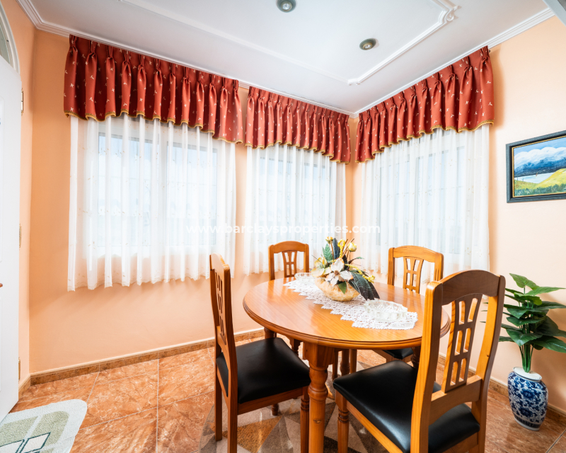 Revente - Maison Individuelle - Urb. La Marina