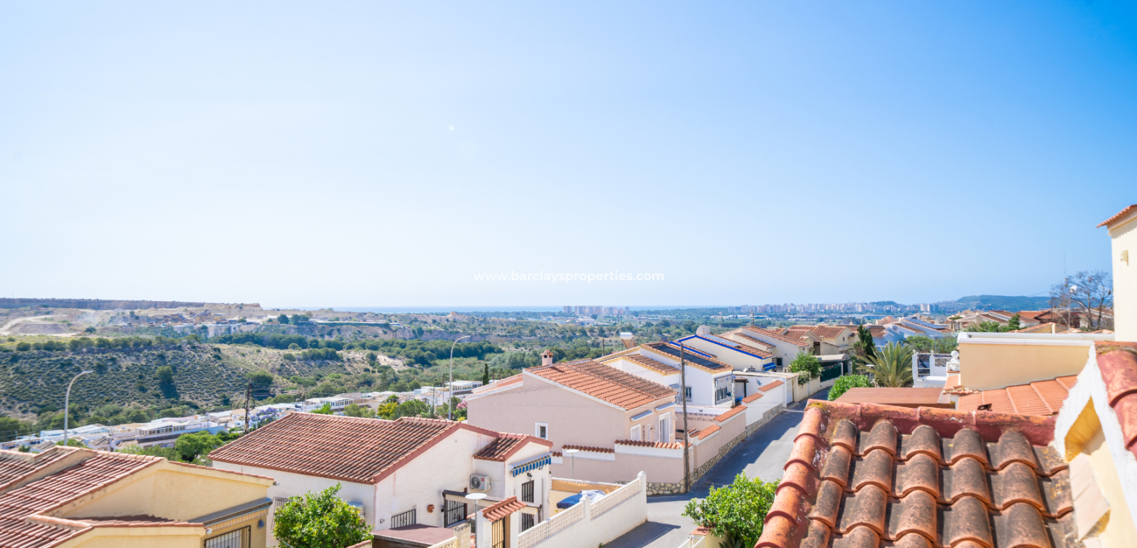 Revente - Maison Individuelle - Urb. La Marina