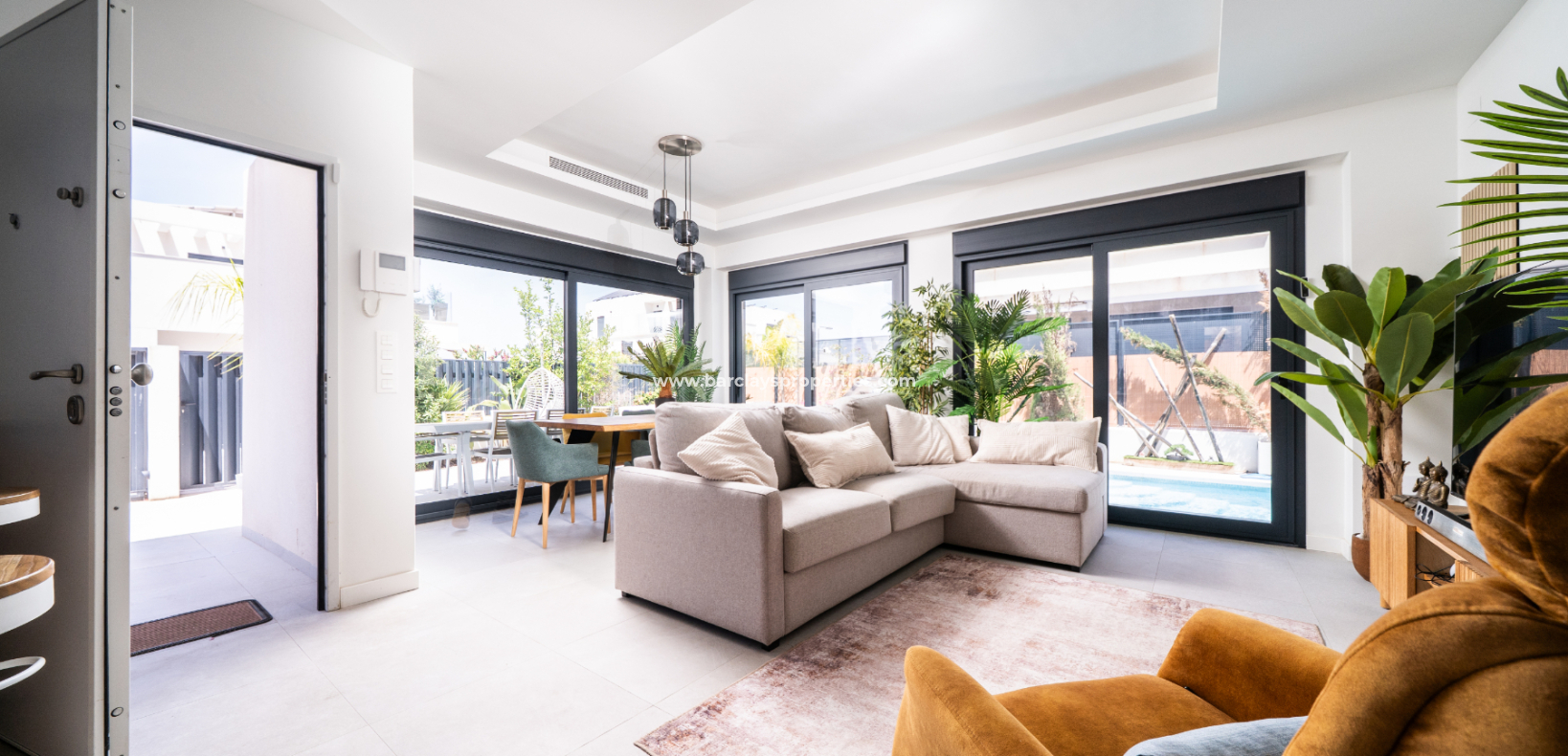 Revente - Maison Individuelle - Urb. La Marina