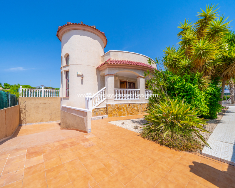 Revente - Maison Individuelle - Urb. La Marina