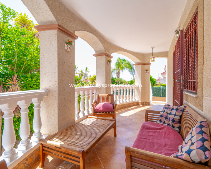 Revente - Maison Individuelle - Urb. La Marina
