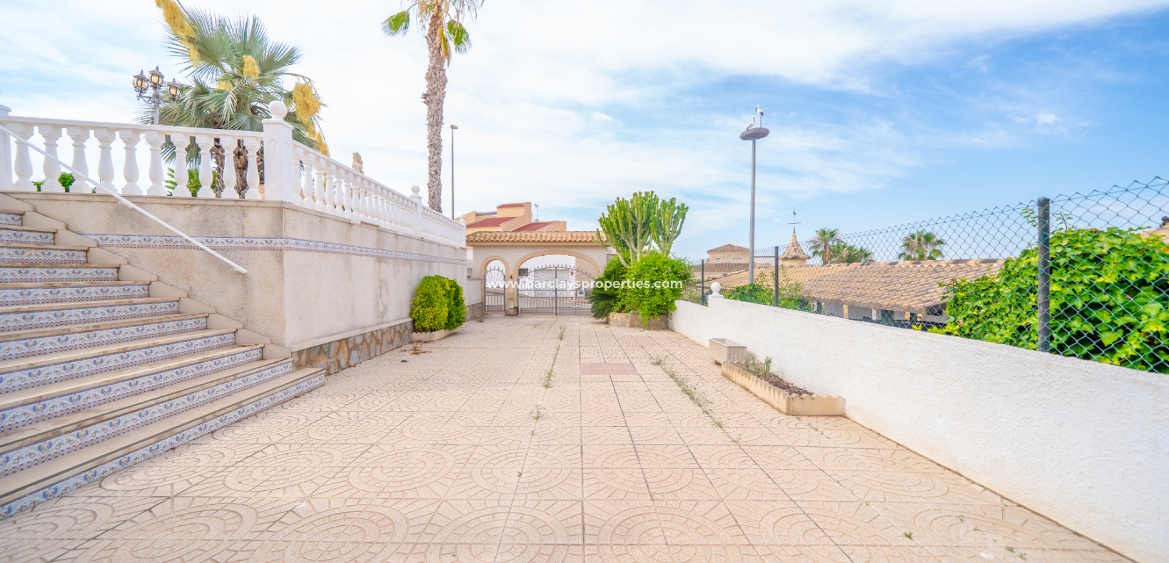 Revente - Maison Individuelle - Urb. La Marina
