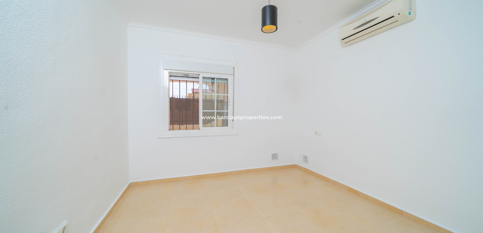 Revente - Maison Individuelle - Urb. La Marina
