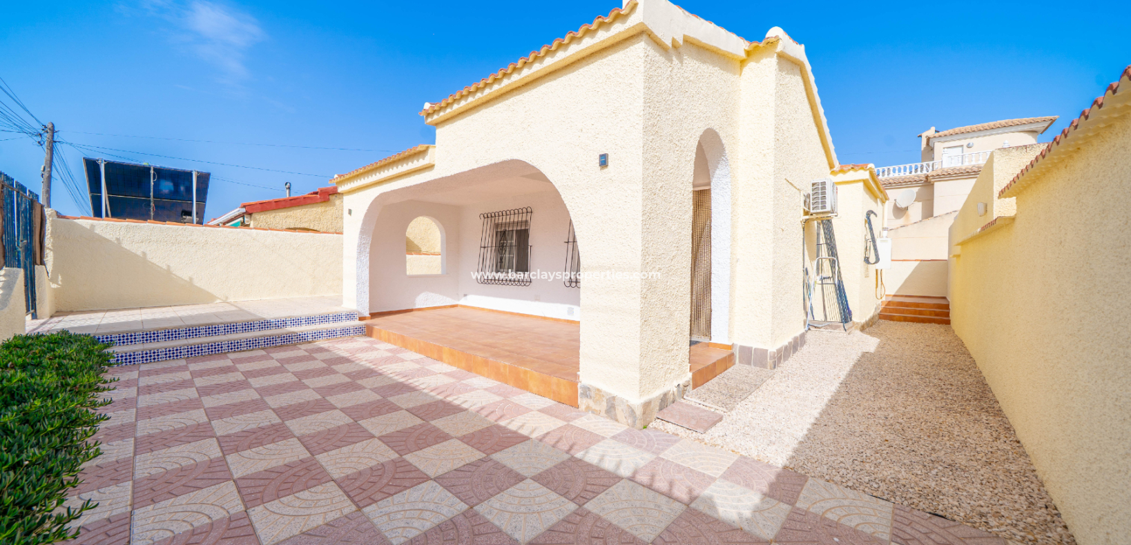 Revente - Maison Individuelle - Urb. La Marina