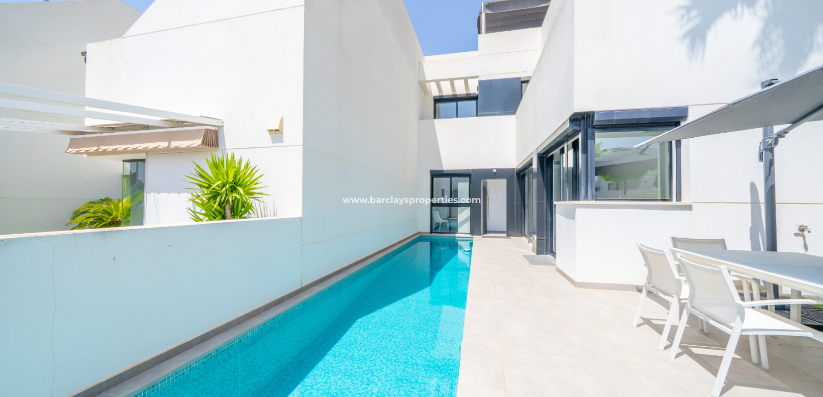 Revente - Maison Individuelle - Urb. La Marina