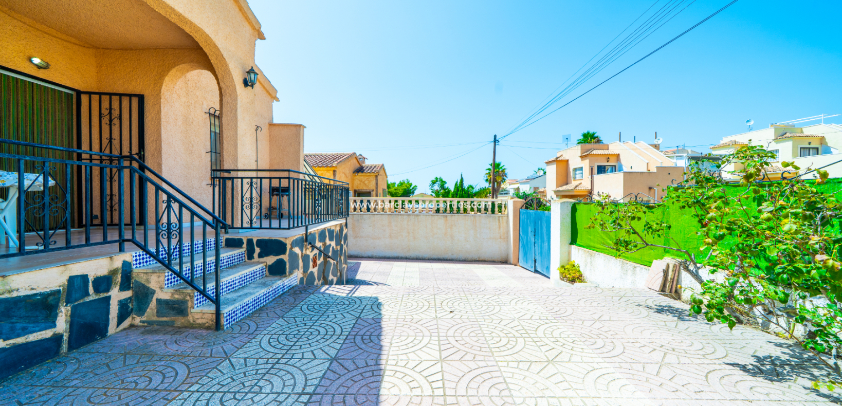Revente - Maison Individuelle - Urb. La Marina