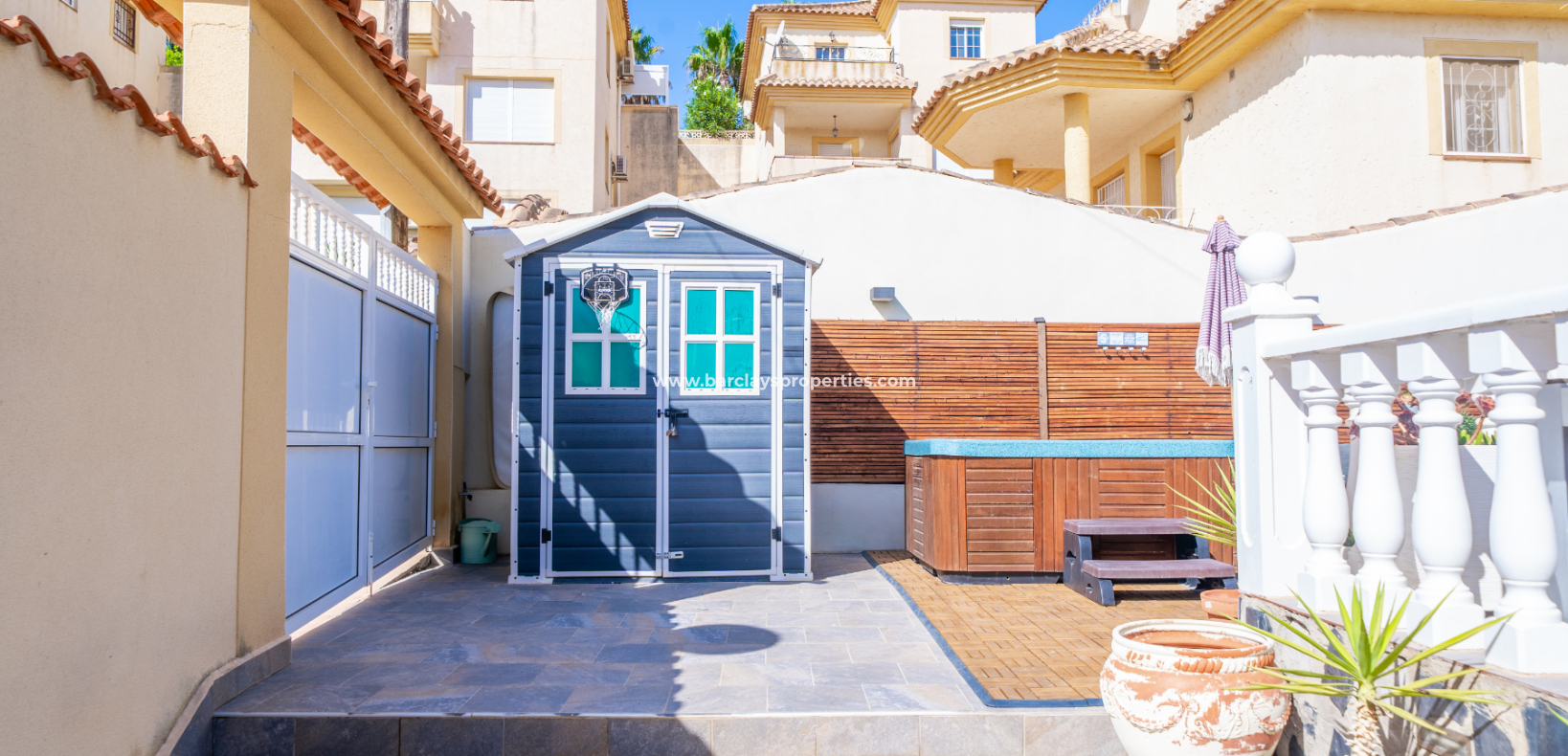 Revente - Maison Individuelle - Urb. La Marina