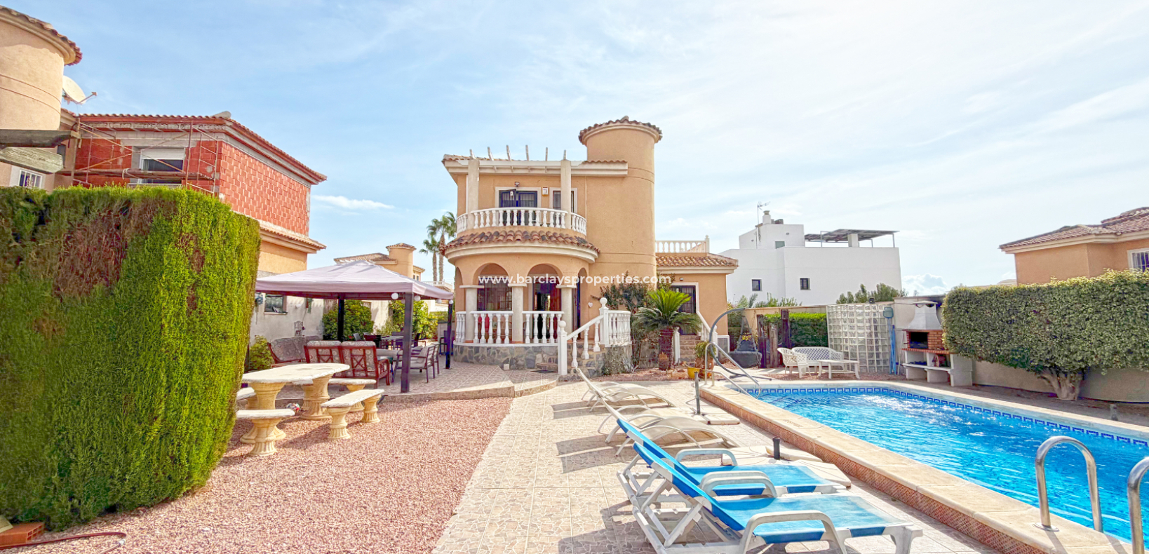 Revente - Maison Individuelle - Urb. La Marina