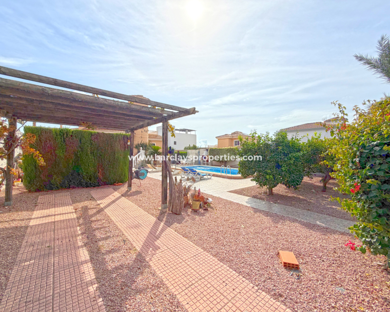 Revente - Maison Individuelle - Urb. La Marina