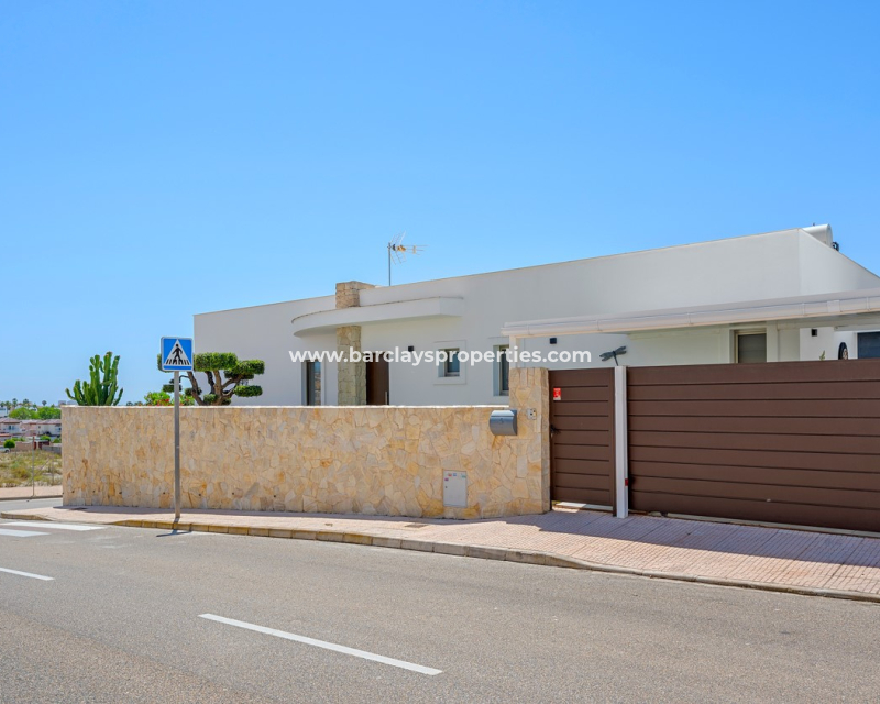 Revente - Maison Individuelle - Urb. La Marina