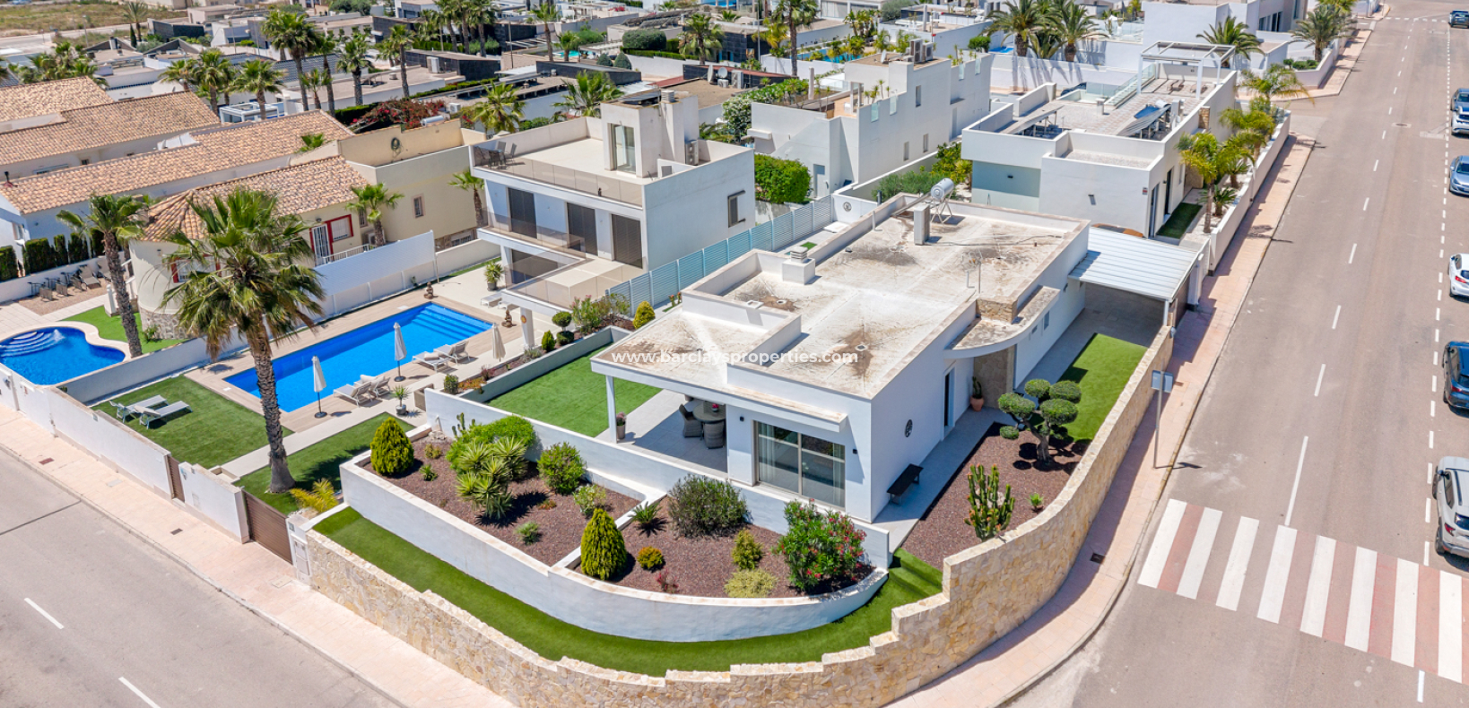 Revente - Maison Individuelle - Urb. La Marina